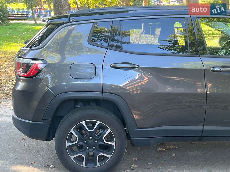 Внедорожник / Кроссовер Jeep Compass 2018 в Киеве фото 13 Внедорожник / Кроссовер Jeep Compass 2018 в Киеве