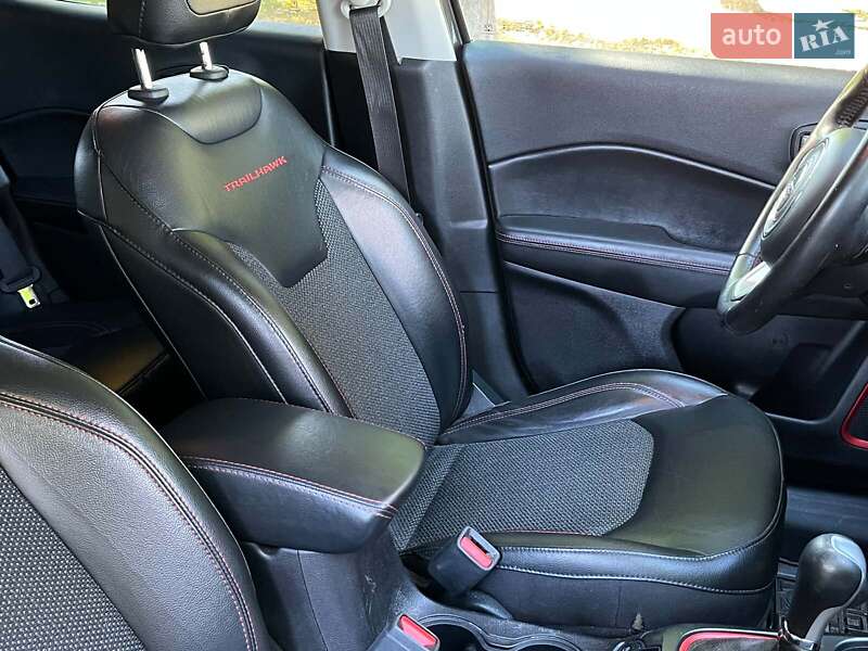 Внедорожник / Кроссовер Jeep Compass 2018 в Киеве фото 20 Внедорожник / Кроссовер Jeep Compass 2018 в Киеве