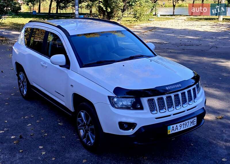 Внедорожник / Кроссовер Jeep Compass 2013 в Киеве