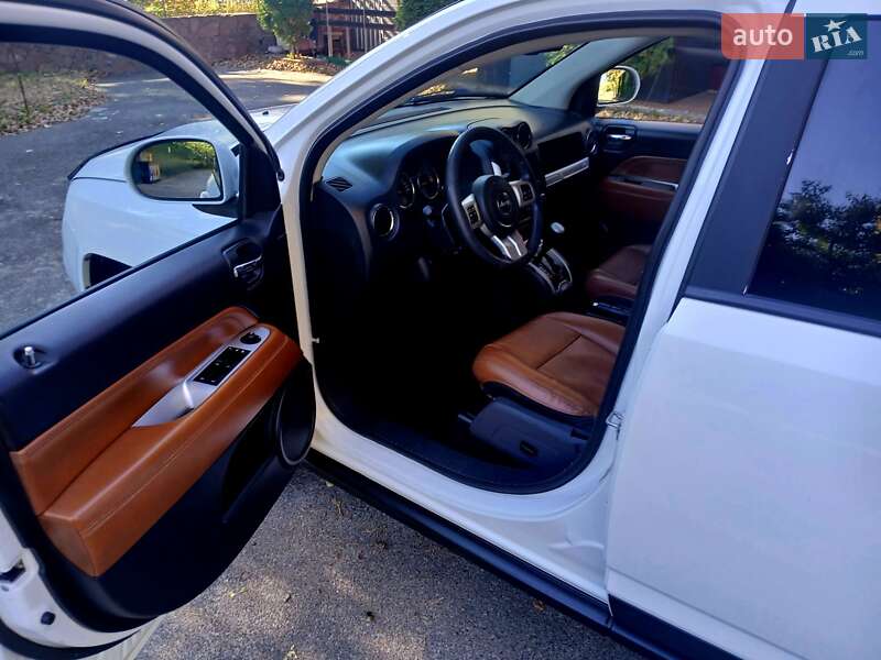 Внедорожник / Кроссовер Jeep Compass 2013 в Киеве