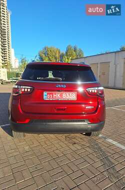 Внедорожник / Кроссовер Jeep Compass 2022 в 