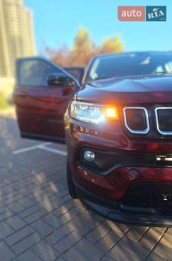 Внедорожник / Кроссовер Jeep Compass 2022 в 