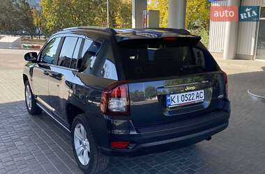 Внедорожник / Кроссовер Jeep Compass 2013 в 