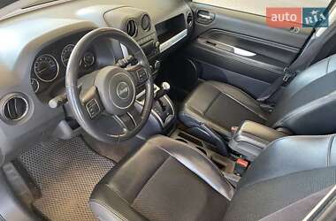 Внедорожник / Кроссовер Jeep Compass 2013 в 