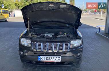 Внедорожник / Кроссовер Jeep Compass 2013 в 
