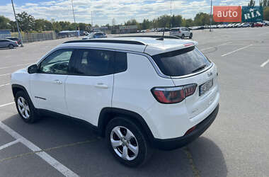 Внедорожник / Кроссовер Jeep Compass 2019 в 