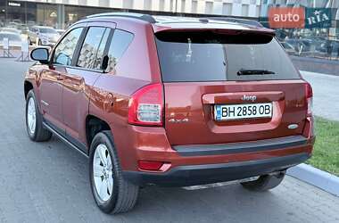 Внедорожник / Кроссовер Jeep Compass 2012 в 