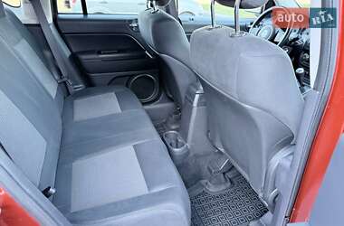 Внедорожник / Кроссовер Jeep Compass 2012 в 