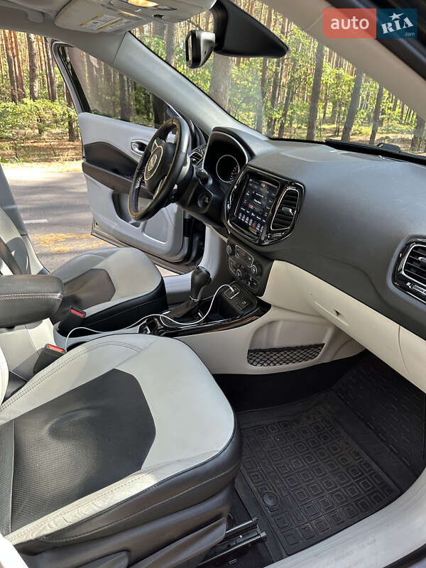 Внедорожник / Кроссовер Jeep Compass 2017 в Полтаве