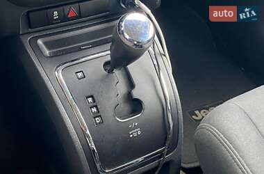 Внедорожник / Кроссовер Jeep Compass 2015 в 