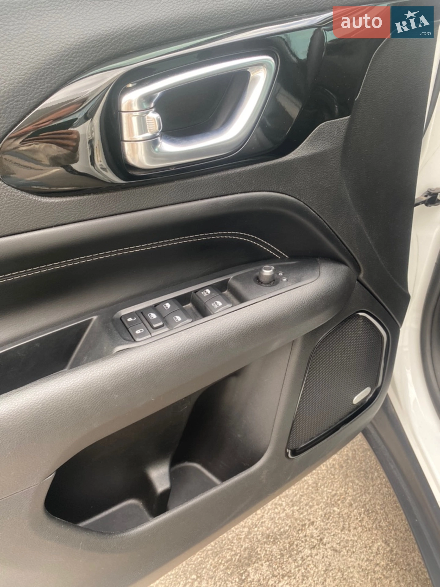 2022 Jeep Compass - мініатюра 18