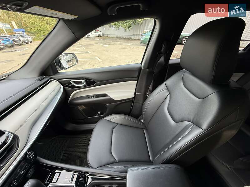 Внедорожник / Кроссовер Jeep Compass 2024 в Киеве