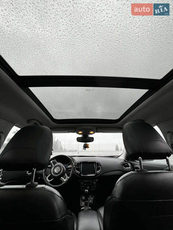 Внедорожник / Кроссовер Jeep Compass 2017 в Черновцах
