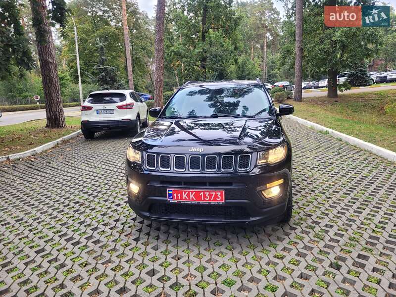 Внедорожник / Кроссовер Jeep Compass 2018 в Киеве