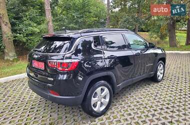 Внедорожник / Кроссовер Jeep Compass 2018 в 