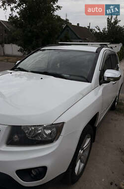 Внедорожник / Кроссовер Jeep Compass 2015 в 