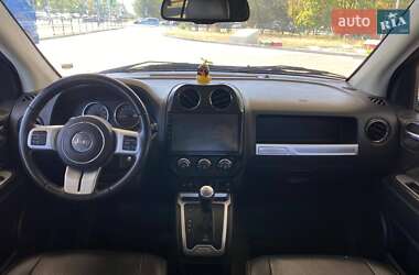 Внедорожник / Кроссовер Jeep Compass 2016 в 