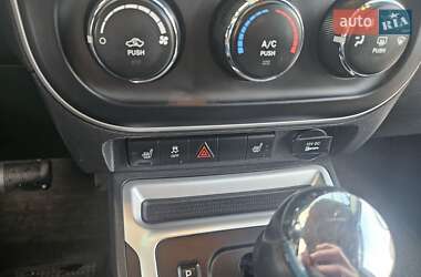 Внедорожник / Кроссовер Jeep Compass 2013 в 