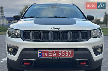 Внедорожник / Кроссовер Jeep Compass 2019 в 