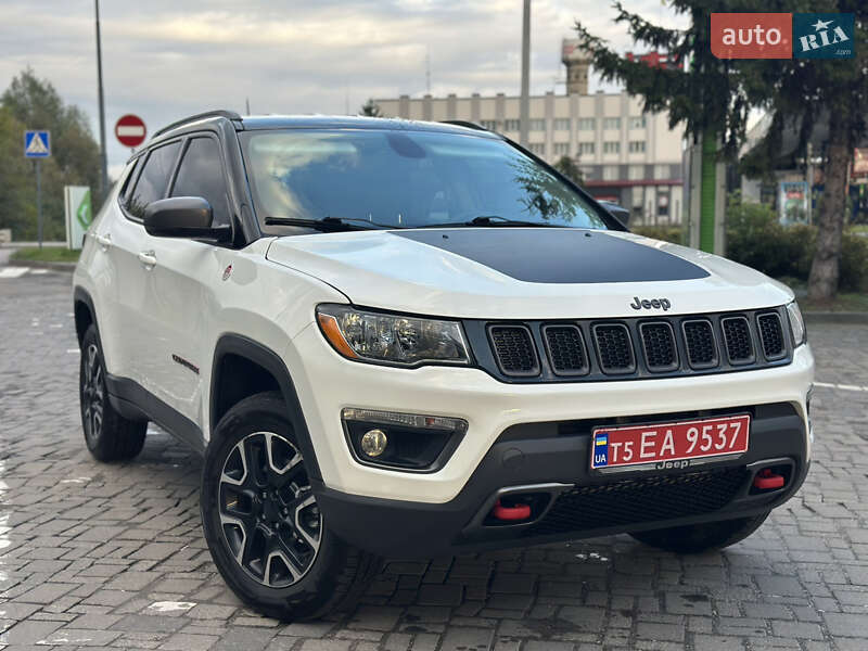 Внедорожник / Кроссовер Jeep Compass 2019 в 