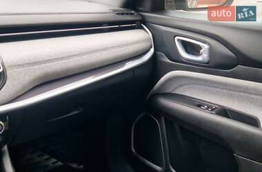 Внедорожник / Кроссовер Jeep Compass 2023 в 