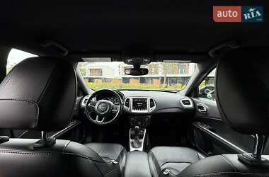 Внедорожник / Кроссовер Jeep Compass 2019 в 