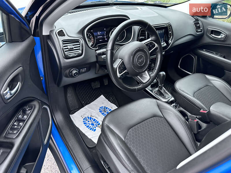 Внедорожник / Кроссовер Jeep Compass 2020 в Киеве
