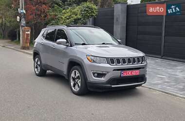 Внедорожник / Кроссовер Jeep Compass 2018 в 