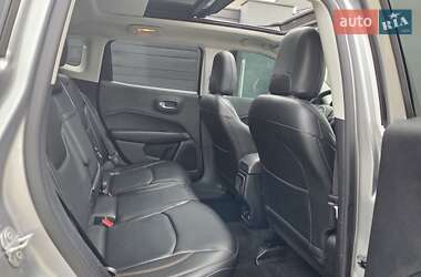 Внедорожник / Кроссовер Jeep Compass 2018 в 
