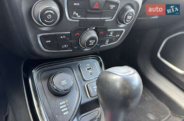 Внедорожник / Кроссовер Jeep Compass 2017 в 