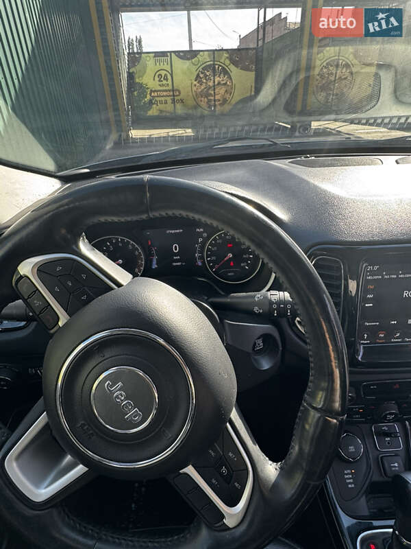 Внедорожник / Кроссовер Jeep Compass 2018 в Змиеве