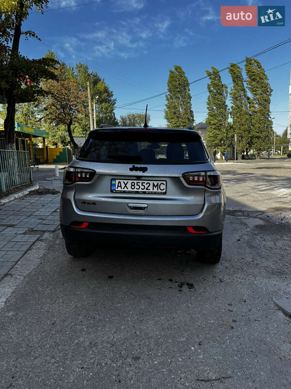 Внедорожник / Кроссовер Jeep Compass 2018 в Змиеве