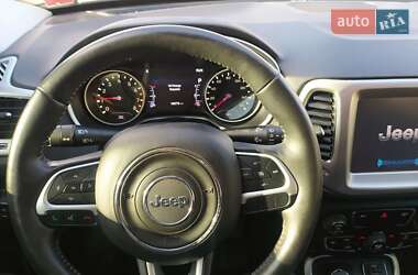 Внедорожник / Кроссовер Jeep Compass 2017 в 