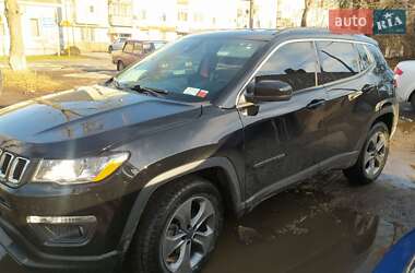 Внедорожник / Кроссовер Jeep Compass 2017 в 
