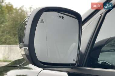 Внедорожник / Кроссовер Jeep Compass 2018 в 