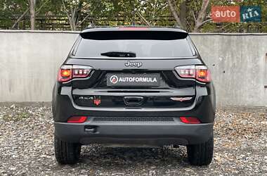 Внедорожник / Кроссовер Jeep Compass 2018 в 