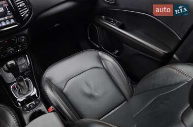 Внедорожник / Кроссовер Jeep Compass 2019 в 