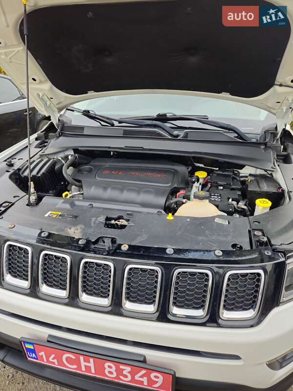 Внедорожник / Кроссовер Jeep Compass 2017 в Сумах