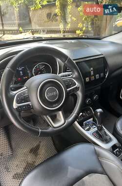 Внедорожник / Кроссовер Jeep Compass 2017 в Николаеве