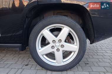 Внедорожник / Кроссовер Jeep Compass 2010 в 