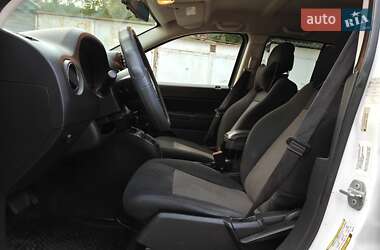 Внедорожник / Кроссовер Jeep Compass 2014 в 