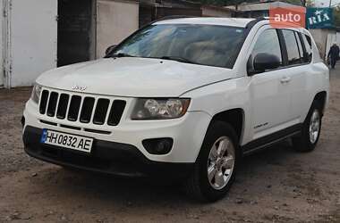 Внедорожник / Кроссовер Jeep Compass 2014 в 