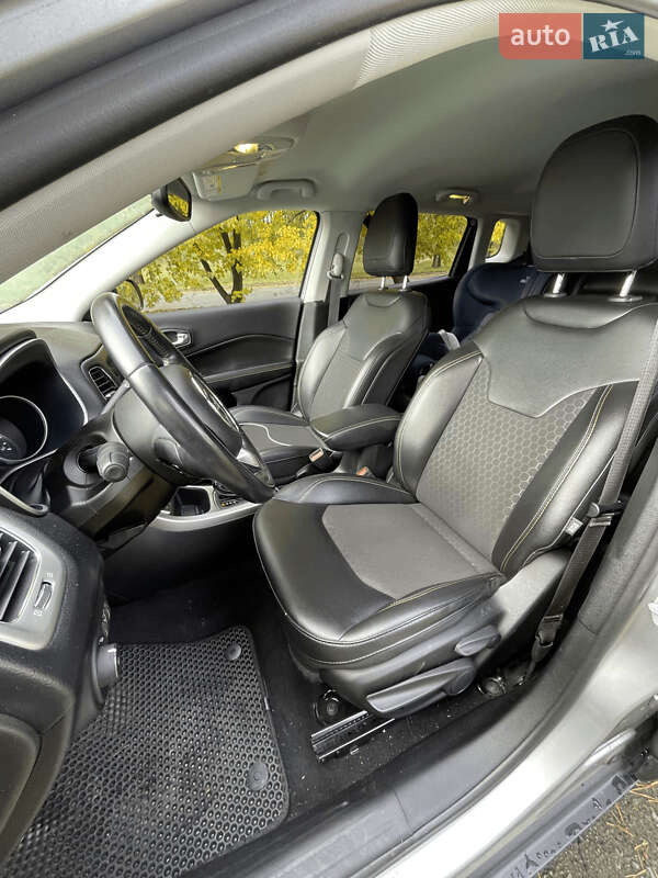 Внедорожник / Кроссовер Jeep Compass 2019 в Киеве