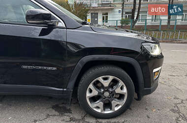 Внедорожник / Кроссовер Jeep Compass 2017 в 
