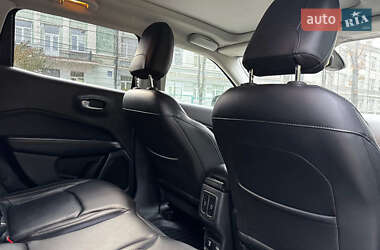 Внедорожник / Кроссовер Jeep Compass 2017 в 