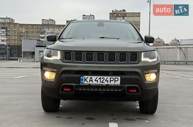 Внедорожник / Кроссовер Jeep Compass 2020 в 