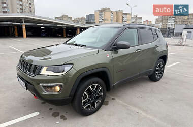 Внедорожник / Кроссовер Jeep Compass 2020 в 