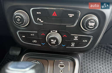 Внедорожник / Кроссовер Jeep Compass 2020 в 