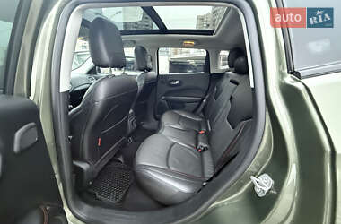 Внедорожник / Кроссовер Jeep Compass 2020 в 