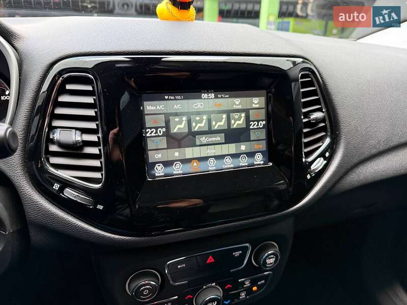 Позашляховик / Кросовер Jeep Compass 2019 в Києві фото 20 Позашляховик / Кросовер Jeep Compass 2019 в Києві